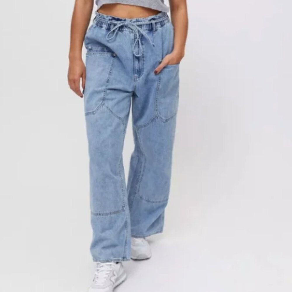 Urban Outfitters BDG Baggy Carpenter Jean - light wash